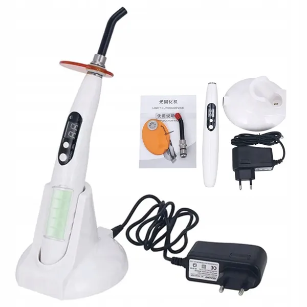 Lampă LED stomatologică