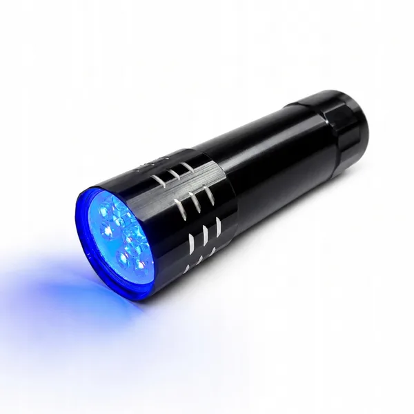 Lanterna UV pentru detectarea scurgerilor